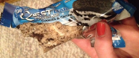 Quest Nutrition Cookies & Cream Quest Bar