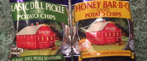 Snyder of Berlin Classic Dill Pickle & Honey Bar-B-Q flavored Potato Chips
