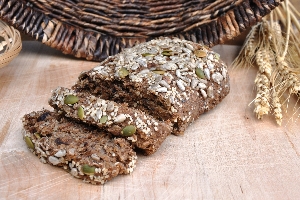 Manna Organics Fig, Fennel & Flax Manna Bread